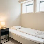 L Urban - Spacious With Private Terrace Apartment Bergen