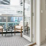 דירה L Urban - Spacious With Private Terrace ברגן