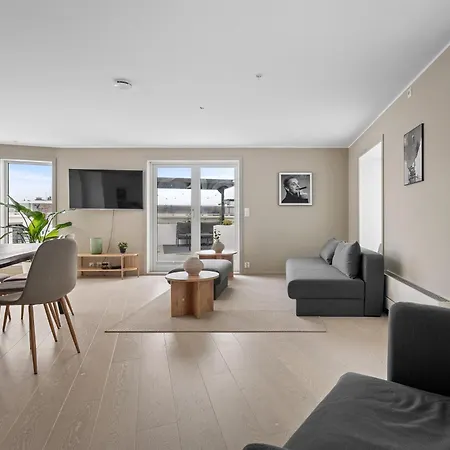 شقة L Urban - Spacious With Private Terrace *
