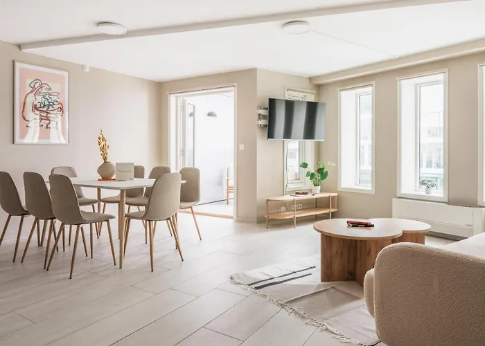 L Urban - Spacious With Private Terrace 公寓 *