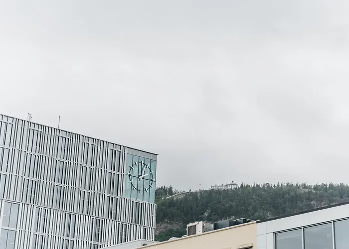 L Urban - Spacious With Private Terrace * 卑爾根